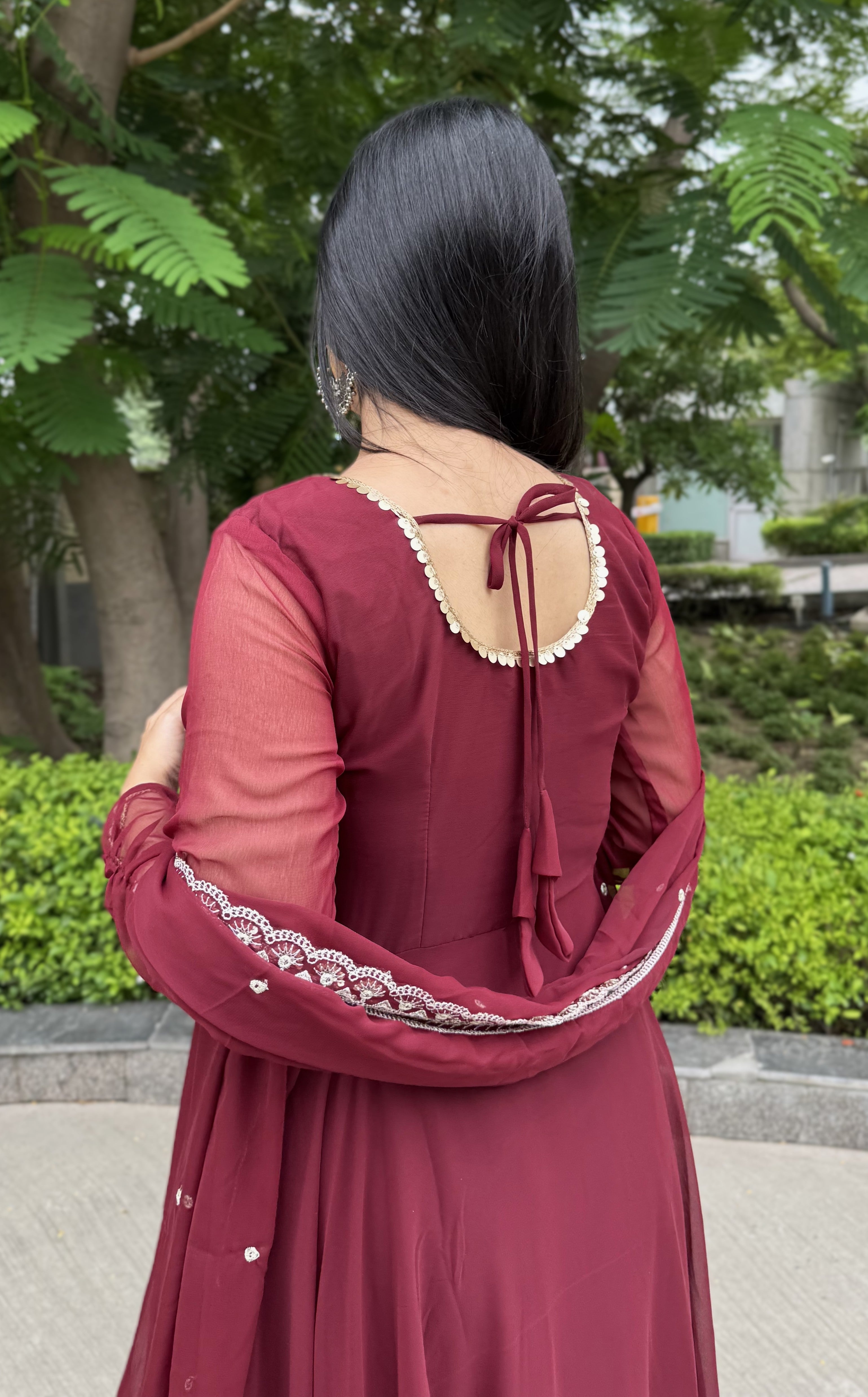 kammo maroon sparkling anarkali