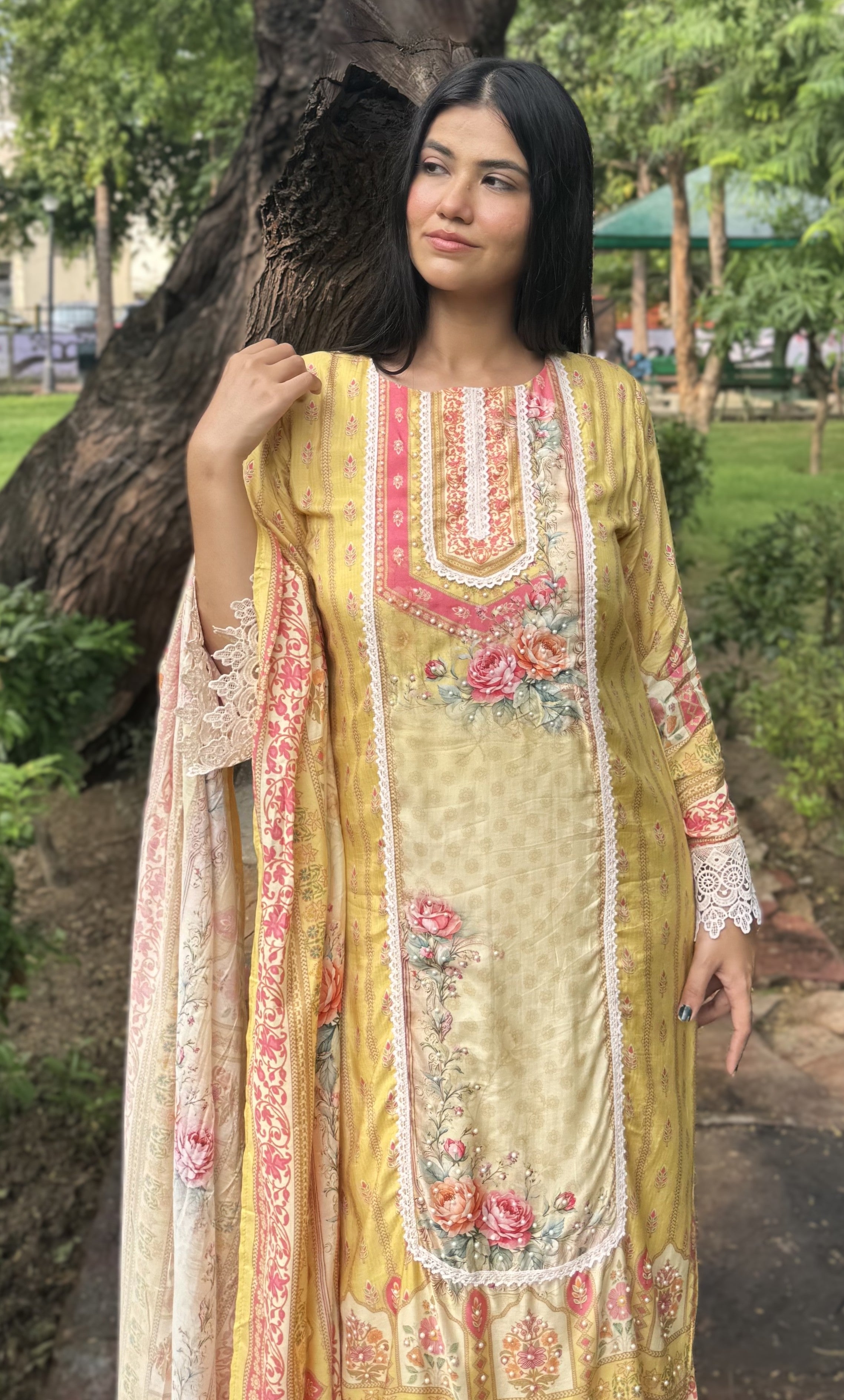 kammo lace masleen suit